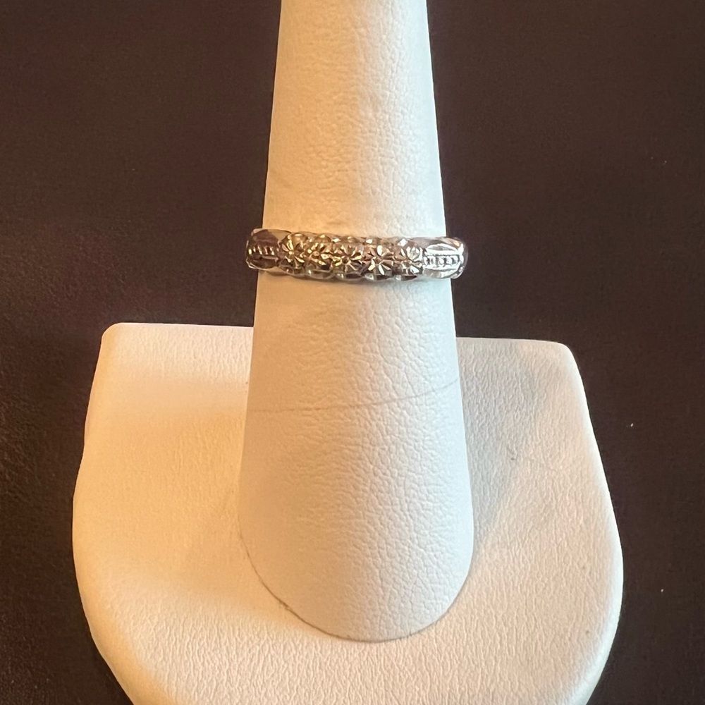 PLATINUM TEXTURED RING / BAND